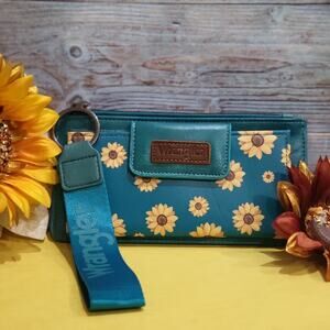 Wrangler Turquoise Sunflower Zip-Around RFID Blocking Leather Wallet